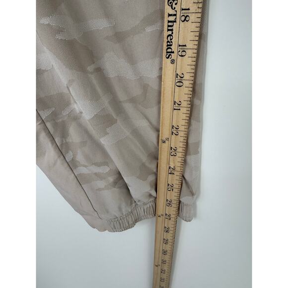 Athleta Brooklyn Camo Jogger Women 24 Beige Athletic Sporty Pants Athleisure - Picture 7 of 11